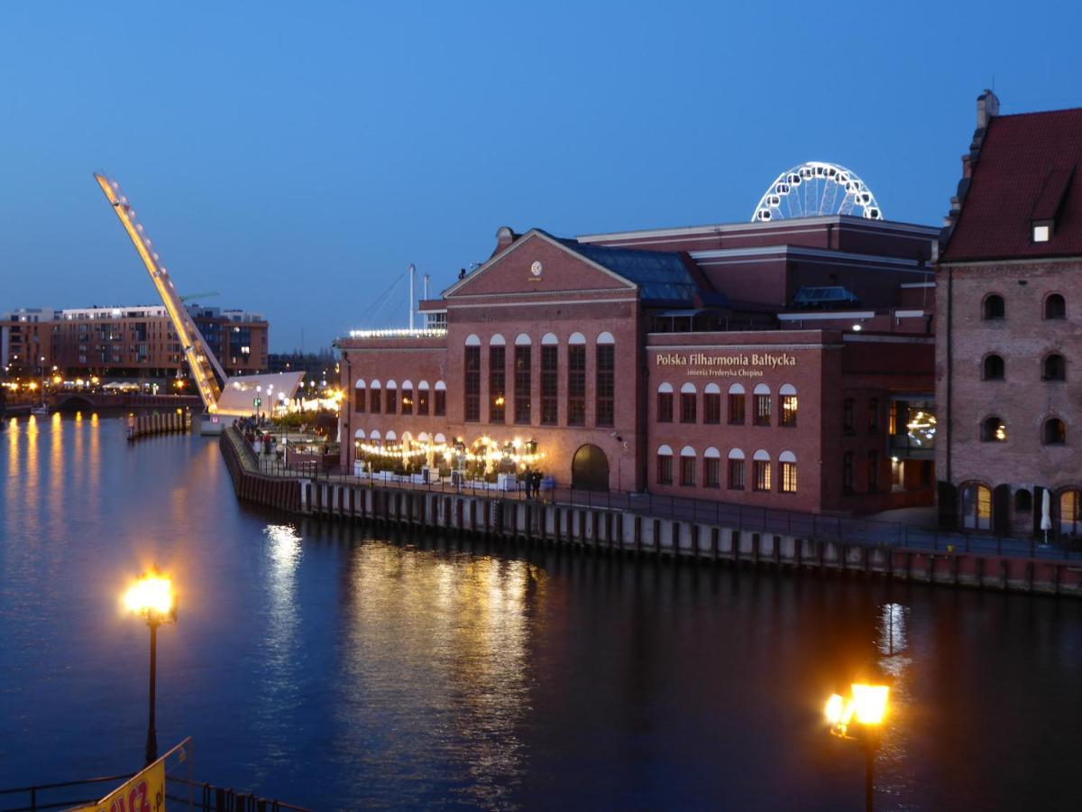 Magical River View By Downtown Apartments グダニスク エクステリア 写真
