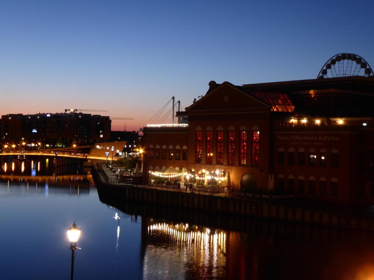 Magical River View By Downtown Apartments グダニスク エクステリア 写真